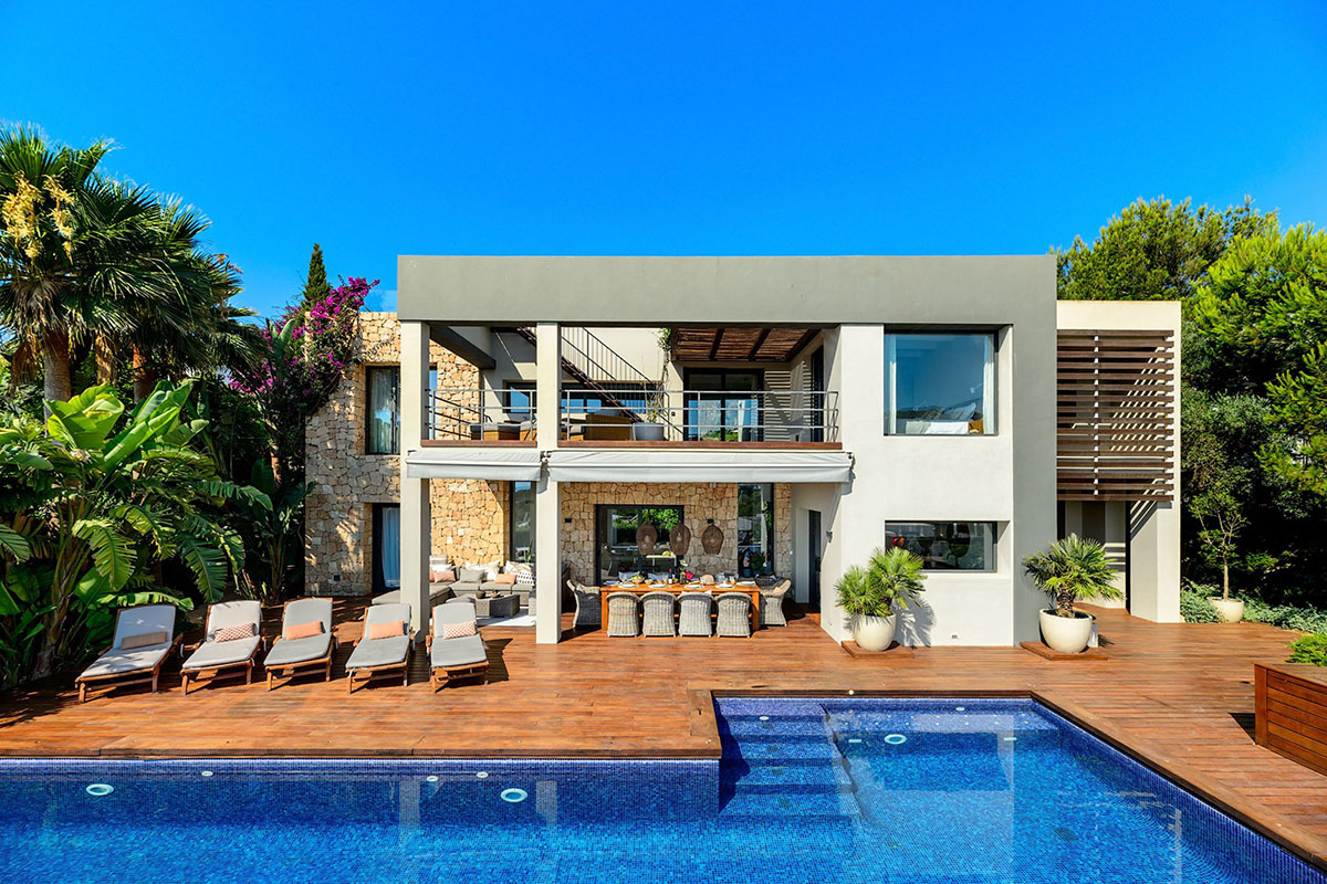 government travel solution–luxury travel vip protection elite services luxury villa rentals ibiza and switzerland